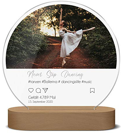 Beleuchtetes Foto Nachtlicht im Instagram Design | Dein Foto - Dein Titel - Deine Hashtags | mit weißer LED Beleuchtung & Holzsockel | Geschenk für Partner Freund Familie