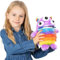 Worry Yummy Kinder Monster Plüschtier – 28 cm weiches Kuscheltier für Kinder – Jungen & Mädchen Angst, Stress & Angst reduzierender Schlafbegleiter – lila Reißverschluss