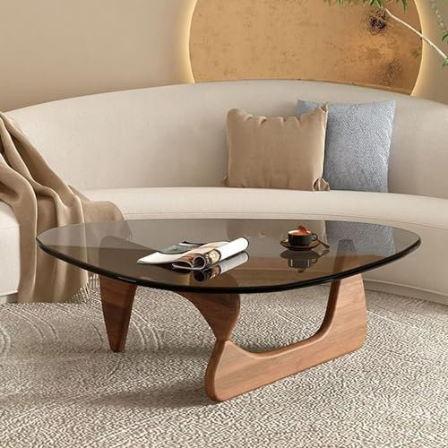 Moderna mesa de centro triangular de cristal con tapa de cristal de color té y patas de madera maciza de color nogal, 127 x 91 x 40 cm