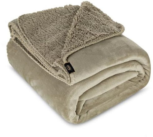 Eurofirany Teddy Fleece Decke Wärmende Wohndecke Sesseldecke Tagesdecke Weiche Sofadecke Überwurf Winterdecke Kuschelige Couchdecke (Beige, 150 x 200