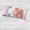Scratch Cash Block 10 € Euro - 50 Banknoten, auf die Sie schreiben, Gutscheine, Gutscheine, Gutscheine und Gadgets (um 125% erhöhte Größe im Vergleich zu den Realen)
