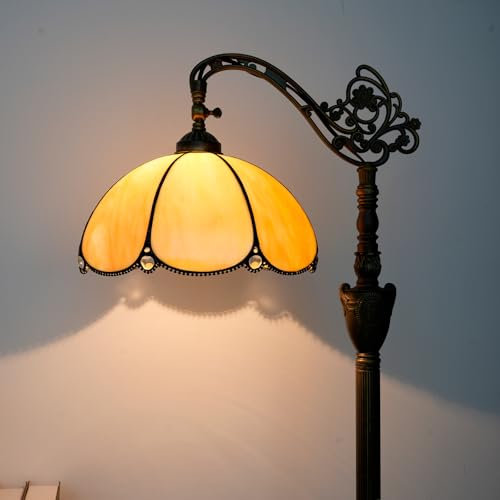 Tiffany Lampadaire avec abat-jour en verre coloré à angle réglable Style rustique Cheval de Cygne Lampadaire Style Tiffany Lampe d'angle debout 63 pouces pour Maison Salon Chambre