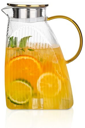 1,8L Premium Borosilikatglas-Karaffe mit goldfarbenem Griff – Hochwertige Wasserkaraffe mit vertikaler Rillenstruktur, ideal für selbstgemachte Eistees,Wasserkanne (Gelb-1stk)