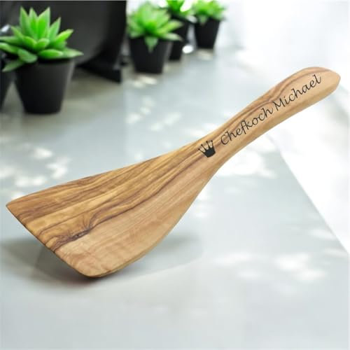 Kochlöffel aus Olivenholz personalisiert mit Gravur Chefkoch Lehrer/in mit Herz Küchenhelfer (Pfannenwender geschwungen Olivenholz 30 cm)