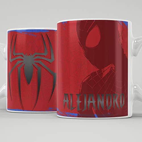 Taza inspirada en un superhéroe y personalizada con el nombre que quieras, taza de cerámica calidad premium 350ml hecha a mano en España, regalo único y original