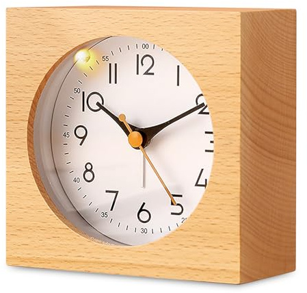 PORFOYO Holz Wecker Analog, Wecker Ohne Ticken mit Schlummerfunktion und Nachtlicht, Retro Tischuhr, Tischuhr Batteriebetriebener für Schlafzimmer, Zuhause, Küche und Reisen, Naturholz in Hellbraun