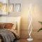 LED Stehlampe, 52W Wohnzimmer Stehlampe Dimmbar,155cm Stehlampe Schwarz, Standleuchte LED mit Fernbedienung, Modern Spirale Stehlampe, Leselampe Ecklampe für Deko Schlafzimmer Kinderzimmer (White)