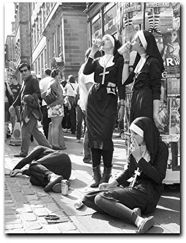 Rebel Nonnen Schwarz-Weiß Fotografie Bild Poster und Druck Nonnen Wandkunst Leinwand Malerei Home Room Wall Decor 50x70cm Rahmenlos