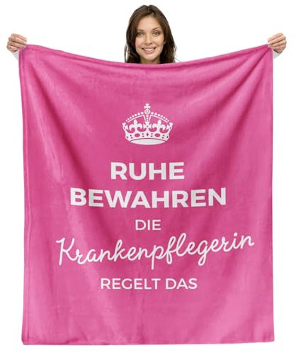 Facepot Krankenpflegerin Kuscheldecke (130x150cm) - Geschenke für Absolventinnen im Gesundheitswesen zum Abschluss, Geburtstag oder Ruhestand - Ruhe bewahren, die Krankenpflegerin regelt das