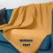 wometo Fleecedecke OekoTex - personalisert mit Name oder Wunschtext hochwertiger Flock-Druck - 130x160 ca. 400g wertiges Gewicht mit Anti-Pilling Kettelrand gelb senfgelb