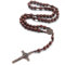 EYVRPAU Katholisches Kreuz Rosenkranz Halskette, Naturholz Gebetskette mit Medaille Kreuz Jesus Christus Heiliger Benedikt, für katholische Christen, Religiöse Kommunion, Taufe, Messe, Bibel