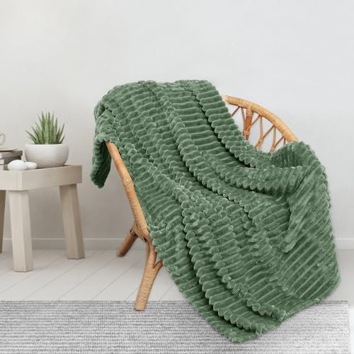 LIMITADA Kuscheldecke 100x150CM Fleecedecke Olivgrün Couchdecke Warm Sofadecke Weich Tagesdecke Pflegeleichte, Plüschige Kuscheldecke Flauschig Flanell Decke Für Bett Sofa Schlafzimmer Büro