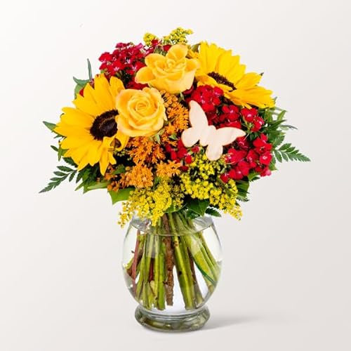 Blumenstrauß Sommergefühl mit Sonnenblumen und Rosen und einem Deko Schmetterlingsstecker, von FloraPrima Blumenversand - 7 Tage Frische pur, Blumenstrauß zum Veschicken