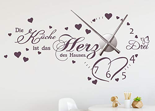 timalo® XXL Wanduhr Wohnzimmer Wandtattoo mit Uhrwerk – DIY Uhr zum Aufkleben – Die Küche ist das Herz des Hauses | 76058-Aubergine-M-120x58-Uhr-silber