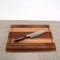 Kai Shun Premier Tim Mälzer - Juego de cuchillos Santoku de Damasco (hoja de 18 cm, tabla de cortar 40 x 30 cm, con surcos para zumos)