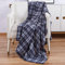 Adore Home Weicher und Warmer bedruckter Fleecedecke für Sofa Bett Reisedecke für Autofahrten -200x240cm, Grau Check