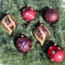 6 x Weihnachtskugeln aus Kunststoff Ø 15 cm - wetterfest - im nostalgischen Vintage-Retro-Look kunstvoll hergestellt - Christbaumkugeln für Außen - Weihnachtsbaumkugeln Outdoor Farbe Bordeaux