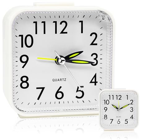 Herbst Wecker Analog Ohne Ticken, Analoger Wecker Ohne Ticken mit Licht, Batteriebetrieben, Analog Wecker für Tiefschläfer, Wecker Einfache Bedienung, Geräuschloser Betrieb, Tragbares Design Weiß