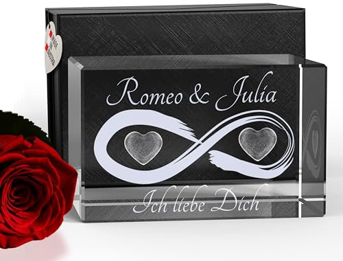 Gravur in Glas | 80mm Quader Infinity und Herzen | personalisiert mit Namen und Spruch oder Datum