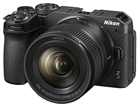 Nikon Z30 + Nikkor Z DX 12-28VR + SD 64GB 800X, Fotocamera Mirrorless, CMOS DX da 20.9 MP, LCD Angolazione Variabile, Registrazione fino 125min, Video 4K, Nero. [Nital Card: 4 Anni di Garanzia]