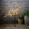Lights4fun Springender Rattan-Osterhase mit insgesamt 60 warmweißen LEDs für den Innen und Außenbereich Garten Dekoration Ostern Beleuchtet Figuren mit Timer Bunny
