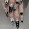 GlamRays Y2K Lot de 24 faux ongles en forme d'amande moyenne avec bords noirs et larges bords français, décorés de cœurs et perles en alliage