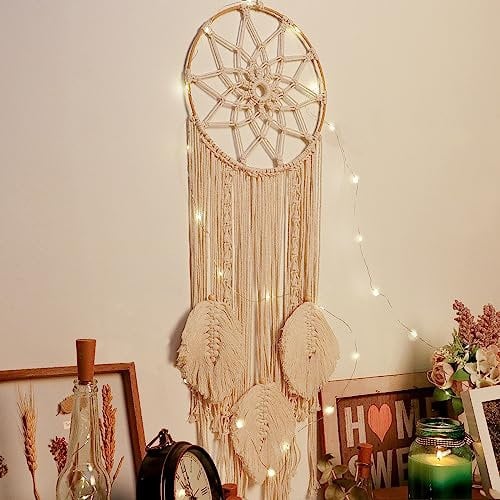 Makramee Wandbehang, Boho Wanddeko Traumfänger, Boho Deko Feder Wandbehang, Dreamcatcher Handgewebt, Valentinstag Decor Wohnzimmer, Schlafzimmer, Balkon, mit LED Lichterkette