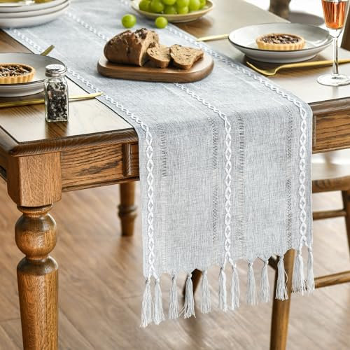 Artoid Mode Boho Hellgrau Landhausstil Quasten Tischläufer, Waschbar Tisch Dekoration Party Geburtstag Valentinstag Hochzeit Dekor 33x243 cm
