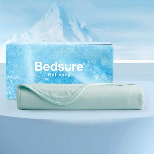 BEDSURE Kühldecke für Sommer 150X200cm - Sommerdecke Leichte Kühlfasern Arc-chill Q-Max>0.4, Kühl Decke Selbstkühlende für Heißschläfer Nachtschweiß, Sofadecke Reisedecke, Hellgrün