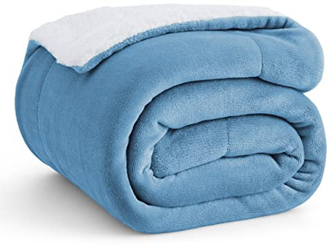 BEDSURE Kuscheldecke - Warm Sherpa Wolldecke & Sofadecke, Flauschig Sofaüberwurf Decke, Dicke Couchdecke, Fleecedecke, Flauschige Wohndecke für Couch, Hellblau, 150x200 cm, XL