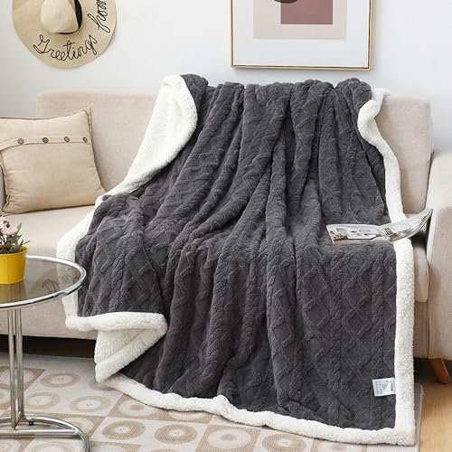 QOFLY Decke Sofa Kuscheldecke Grau - 150x200 cm Warm Sherpa Sofaüberwurf Decke, Dicke Sofadecke Couchdecke, XL Flauschige Wohndecke für Couch winterdecke