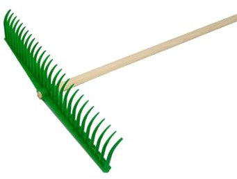 NG NICCOLAI RASTRELLI IN POLIPROPILENE PP CURVI O DRITTI VARIE DENTATURE CON O SENZA MANICO IN LEGNO (H.150 CM) MADE IN ITALY (VERDE CURVO 28 DENTI (CM.55) CON MANICO (CM.150))