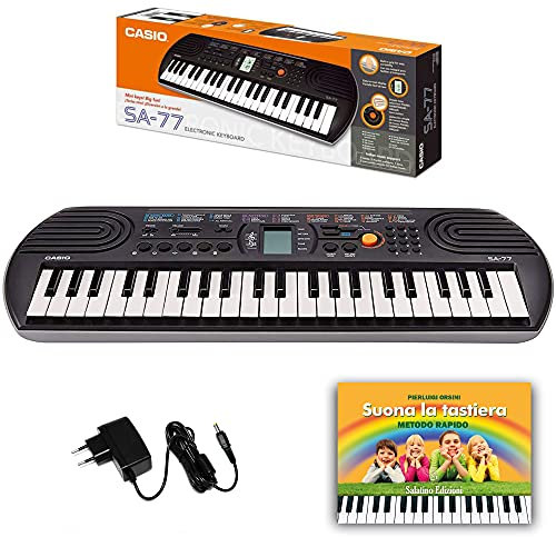 Kit Tastiera Casio SA77 (Fondo Grigio) con Alimentatore e E-book Suona la Tastiera