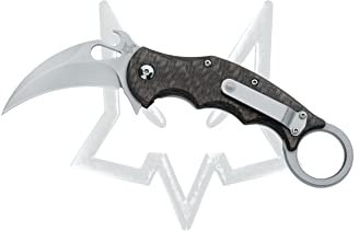 Fox Production fx.599tics Couteau Karambit, lame Hawkbill à trou acier ELMAX satiné, manche 10 cm. fib de carb. noir/titan