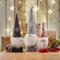 com-four® 3X Weihnachts-Wichtel für die Weihnachtsdeko, winterliche Figur als Dekoartikel, niedliche Tischdeko oder als Raumschmuck (3 Stück - grau schwarz rot)