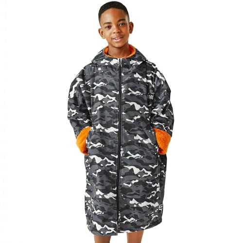 Regatta Übergroßer wasserdichter Wickelmantel für Kinder, Schwarz Camo/Persimmon, 5-9 Years