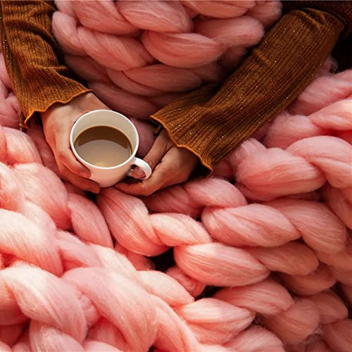 ISZI Couverture Tricotée Chunky Maille Laine Grosse Maille Tricoté Jette pour Lits Chunky Tricoté Douce Et Chaude Couverture de Canapé en Laine Grossière Tissée À La Main,Rose,50x50cm(20x20inch)