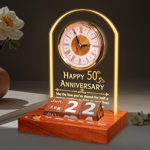 OkiyiD 50° Anniversario di Nozze, Orologio in Quarzo per Anniversario, Orologio da Scrivania, 50 Anni di Matrimonio, Nozze d'Oro per Coppia, Genitori, Nonni (Base in Legno con Luce LED)