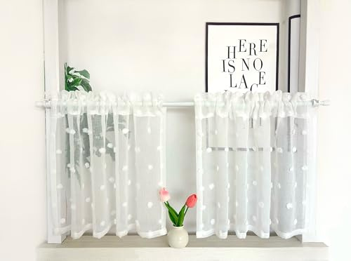 Daliena Scheibengardine 2er Set Gardinen mit Pompons Weiß BxH90x45cm | Bistrogardine Modern, Gardinen Lichtdurchlässig Blickdicht, Küche Kleine Fenstergardinen Weiß mit Stangendurchzug 2 Stück