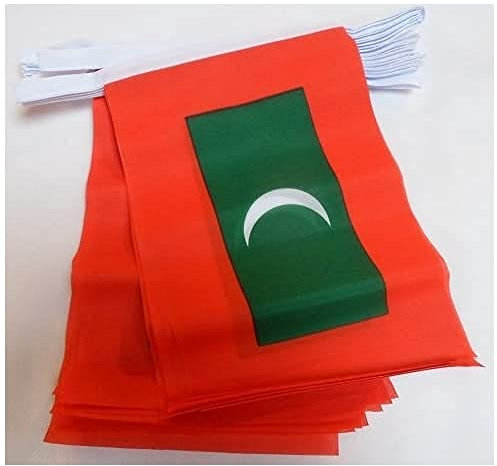 AZ FLAG - Fahnenkette Malediven 6 Meter Mit 20 Flaggen - 21x14 cm - Republik Malediven Girlande Flaggenkette 14 x 21 Cm