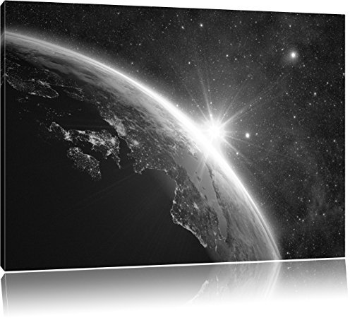 Pixxprint Die Sonne und Erde im Weltall Kunst B&W, Größe: 60x40cm, Leinwandbild, fertig gespannt, Wandbild, Dekoration, Kunstdruck, kein Poster