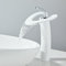 Wasserfall Wasserhahn Bad Wasserhahn für Badezimmer, Aus Erstklassigem Messing，Mischbatterie Waschbecken Wasserhahn Einhebel Heiß und Kalt Mischbatterie（Weiß）