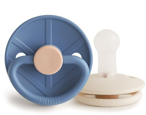 FRIGG Little Viking Silikon Schnuller | 2'er Packung | Silikon Sauger | BPA-Frei | Hergestellt in Dänemark | Symmetrischer Sauger in Kirschform | (Ocean View/Cream, Größe 2 (6-18 Monate))