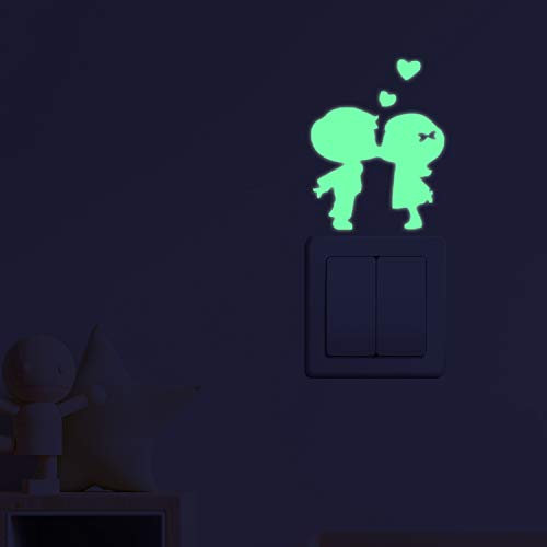 Wall Stickers bagliore nel buio. vinile decorativo per spina o interruttore BAMBINI BACIARE. Adesivi fluorescenti. fogli luminosi