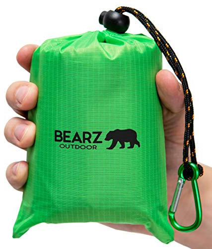 BEARZ Outdoor Decke, Reisedecke, Kompakt Picknickdecke Wasserdicht - Ultraleicht Camping Sitzunterlage Outdoor, Stranddecke Sandfrei, Kleine Campingdecke - Festival, Camping und Wandern Zubehör (Grün)