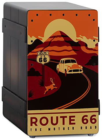 XDrum Design Series Cajon Route 66, Designer-Cajon mit Vintage-Aufdruck | Integrierter Bass Port, Korpus: HPL (High Pressure Laminate), Obere Hälfte der Schlagfläche geschraubt, Rutschfeste Gummifüße