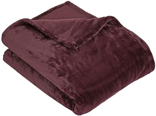 ZOLLNER Kuscheldecke in 150x200 cm - super Flauschige und warme Sofadecke - waschbar bis 60°C - atmungsaktive Mikrofaser in Bordeaux - Hotelqualität - Oeko Tex® Zertifiziert