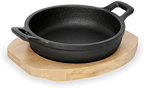 WAS 3535 130 Serie 201 Gusseisen Servierpfanne mit Holzuntersetzer, 13cm Durchmesser, 3.2cm Höhe