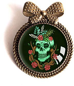 Broche cabochon, Tête de mort, esprit gothique, vert rouge et noir, bronze