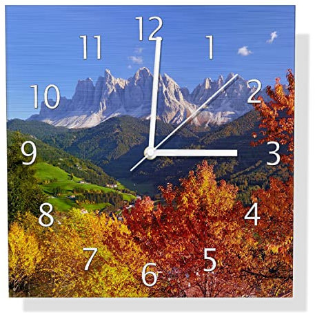 Wallario Design Wanduhr Herbst im Gebirgstal unter blauem Himmel aus Aluverbund, Alu-Uhr Größe 30 x 30 cm, weiße Zeiger mit Metalloptik